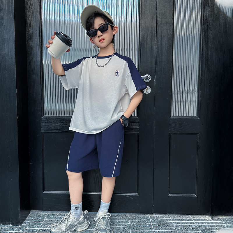 Summer children's set for boys, sports T-shirt for leisure with letters, western style 2