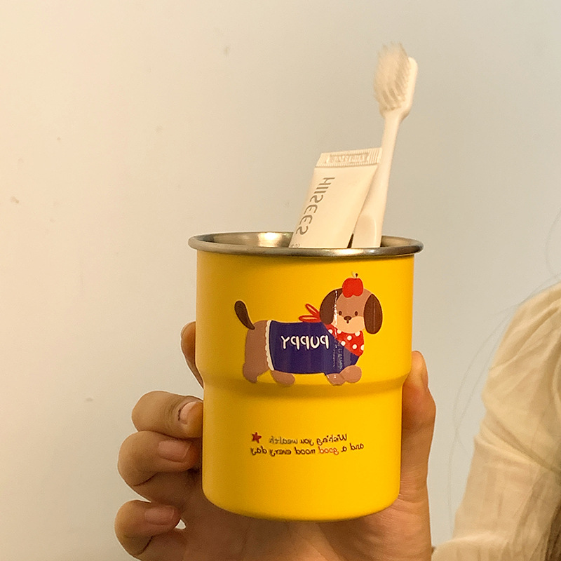 베이지색 사다리컵 강아지 닥스훈트