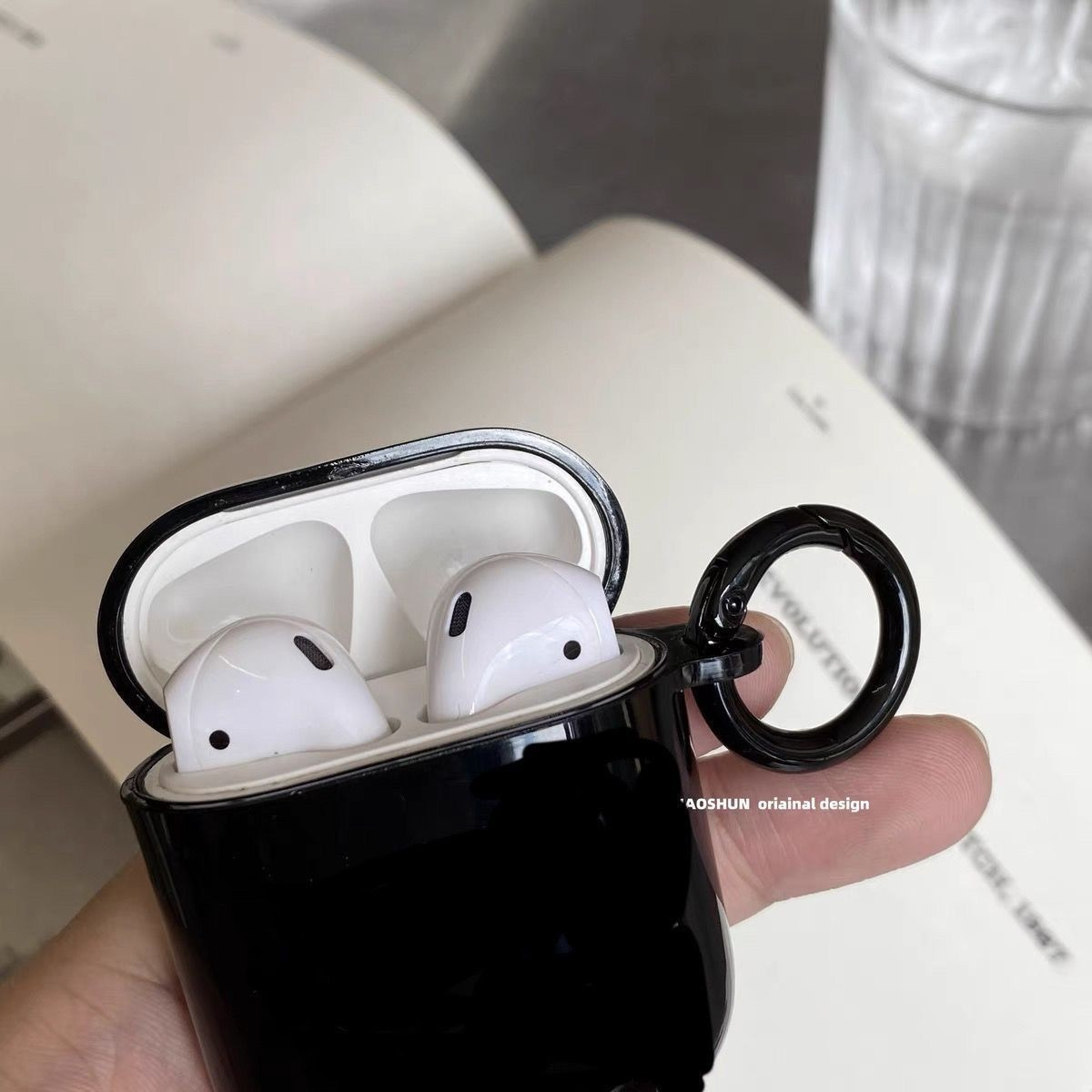 Aplicable para Apple Airpods4 Pro2345 auriculares cubierta de silicona simple auriculares negro cubierta suave