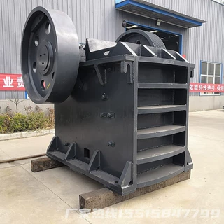 卵石移动鄂破机花岗岩柴油碎石机柴油硬料矿山破石设备鄂式破碎机