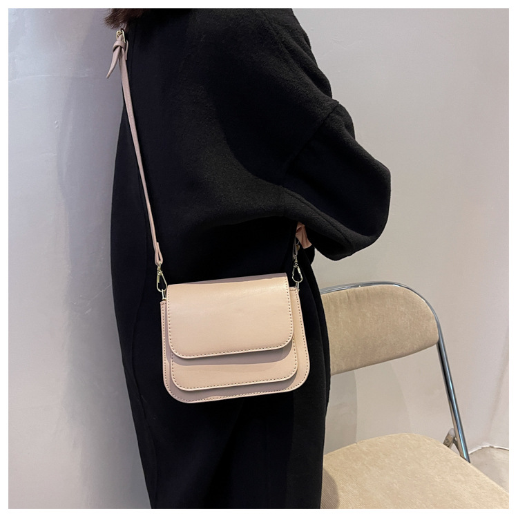 Fashion Simple Solid Color One-shoulder Messenger Square Bag Wholesale Nihaojewelry display picture 4