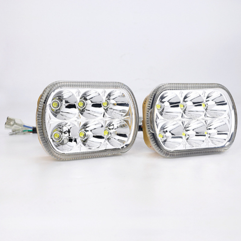 Motocicleta faro LED con flash de alto alcance de luz de paso integrado de la lámpara cuadrada 6 perlas de modificación