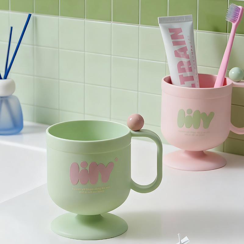 Decorative Mouthwash Cup With Toothbrush Holder For Couples_voghion.com