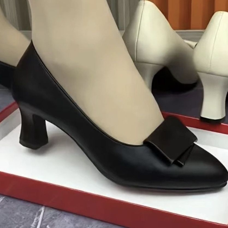Comfortable Soft Bottom Shoes 2
