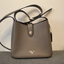 �ܼ�Hadley25��Ʒ�|�������μ�б��Ů���W�R�¿�q�Z��ʯ�yƤ��