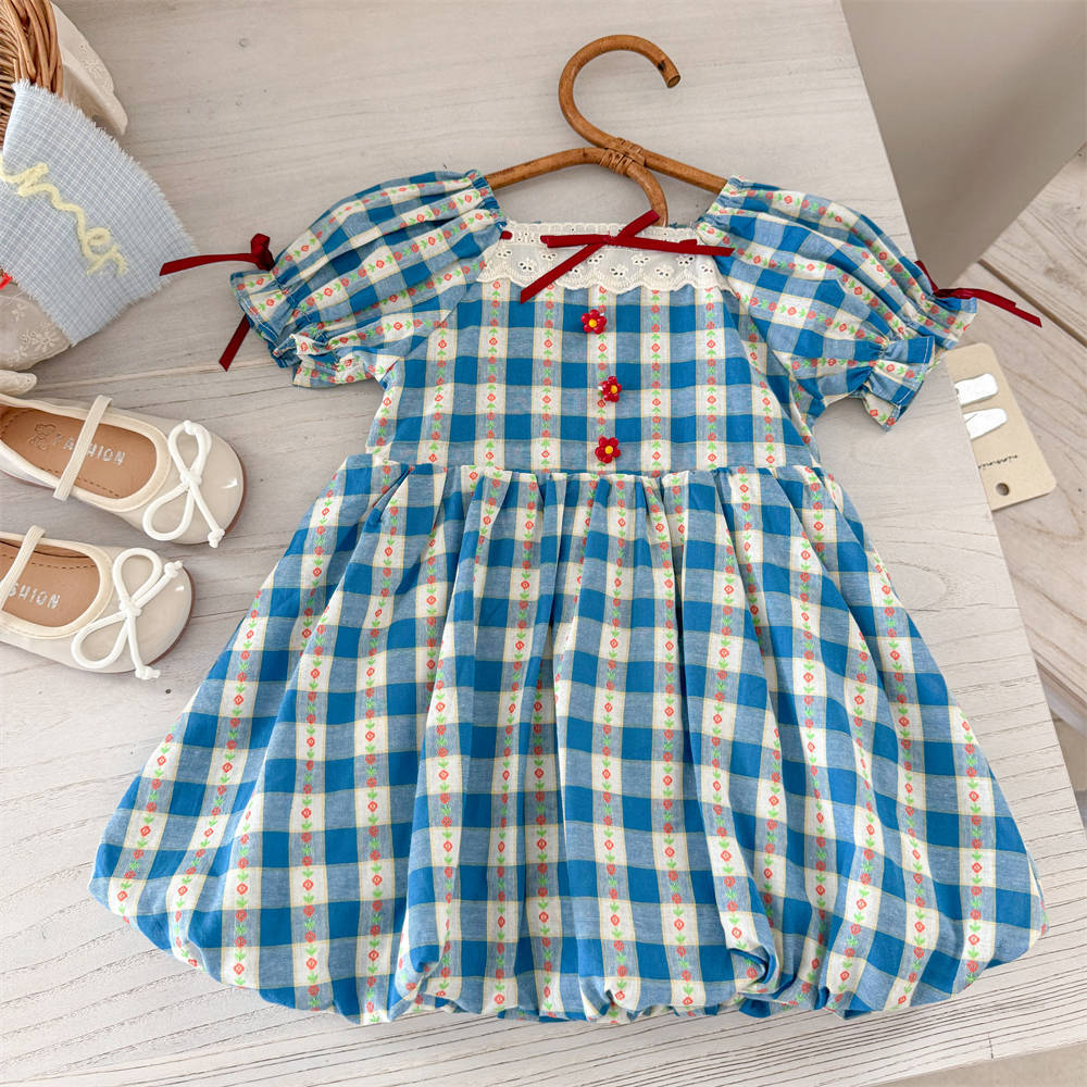 Vestido de siete niñas de limón salado Falda de capullo de flor francesa de manga corta a cuadros azules Nuevo estilo de verano Falda de capullo de flor de niña de jardín de infantes