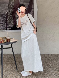 �ļ��¿��nϵ���e���bŮ�r�аٴ�һ����ͨ�ڜp�g�������ȹ�ɼ���