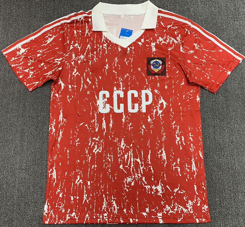 レトロなドイツのサッカー服の主な客席です。|undefined