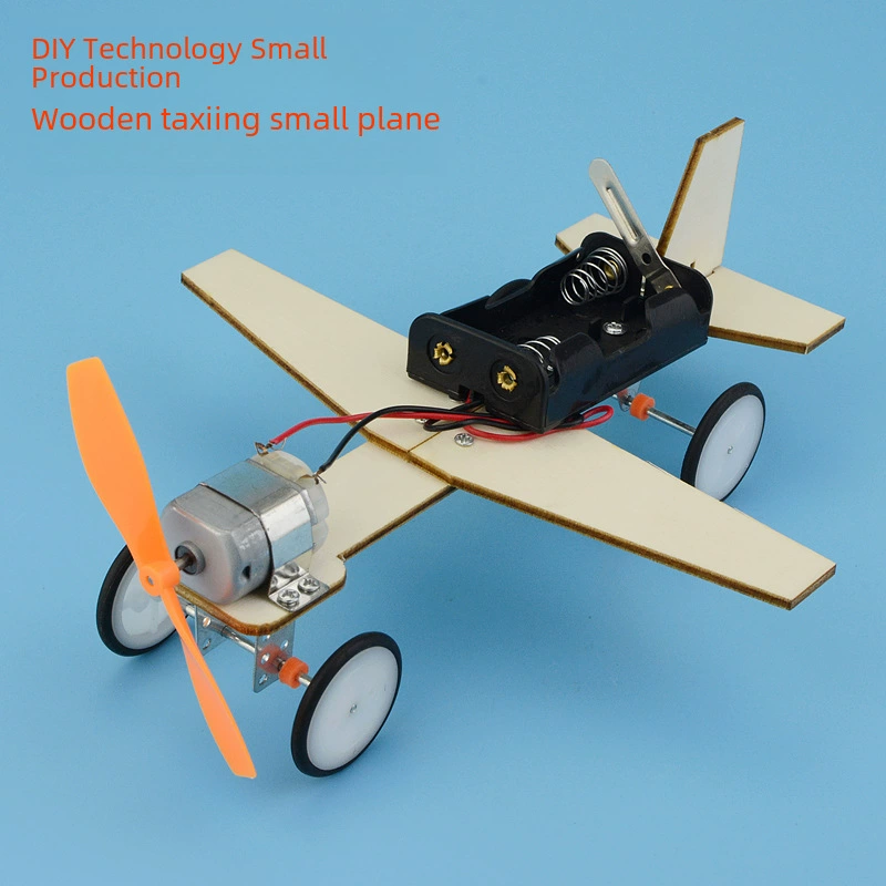Electric wooden airplane for experiments for elementary school students, handmade, mini experiment, science