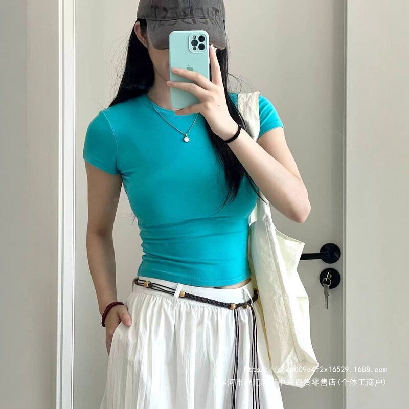 Figure-flattering, waist-cinching, straight-shoulder women's fashion shirt for spring/summer 2026, Korean style