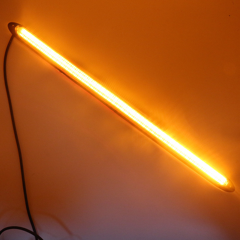 Start scanning new three-color LED car daytime running lights streamer turn signal modified high-brightness LED daytime running lights