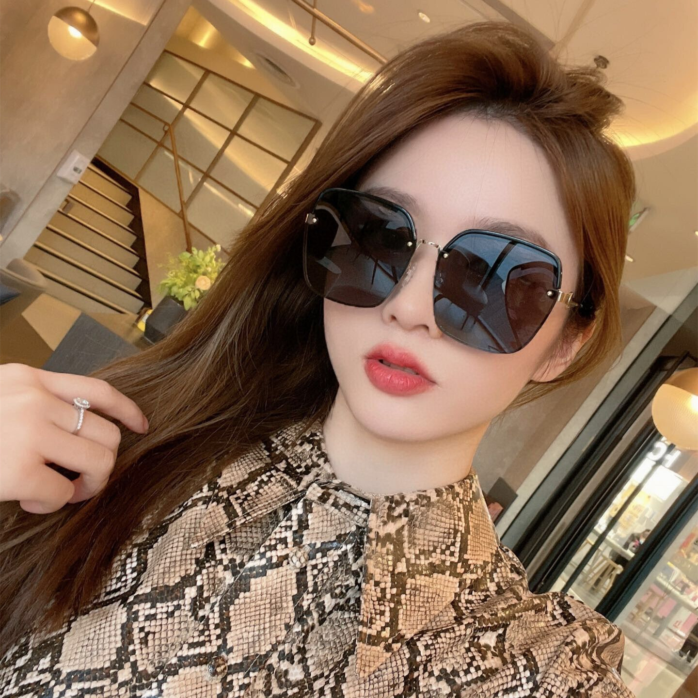 Fashionable elegant sunglasses