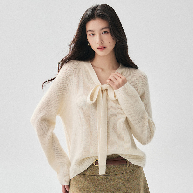 Bowknot baby cashmere sweater for women, V-neck, elegant, with flowing ribbons, loose and soft knit, wool base layer top Bowknot baby cashmere sweater for women, V-neck, elegant, with flowing ribbons, loose and soft knit, wool base layer top