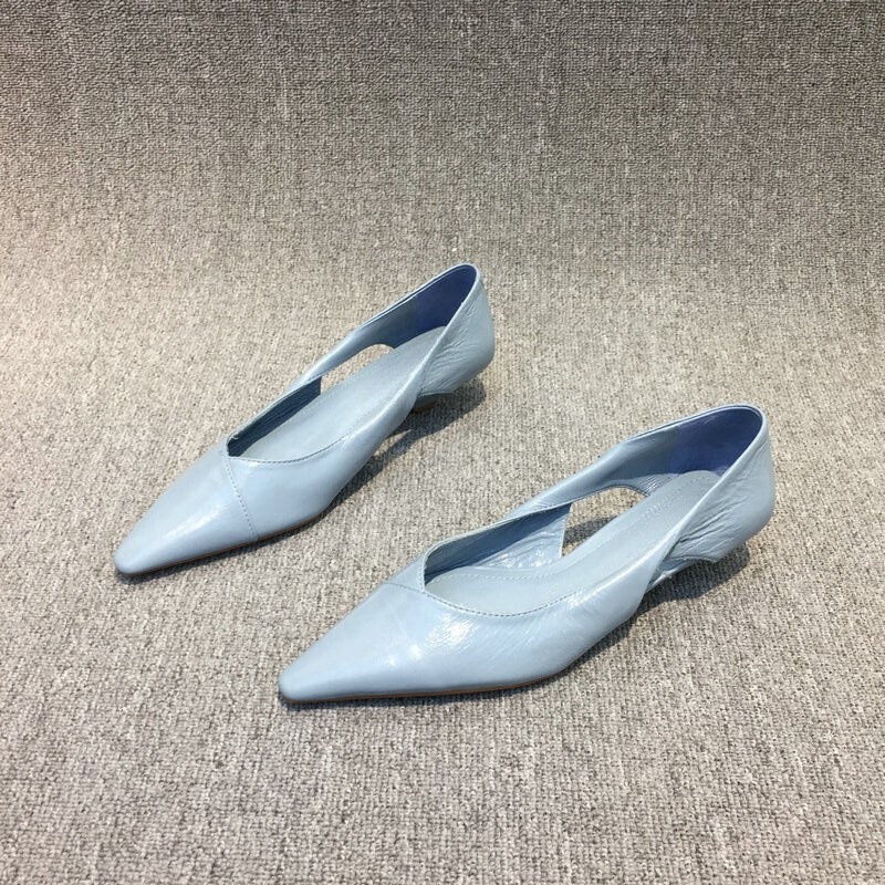 New European Women's Shoes Spring and Autumn Low-Heeled Single Shoes Cat Heels Women's Oil Wax Leather Wholesale Fashionable and Comfortable Pointed Toe Hollow
