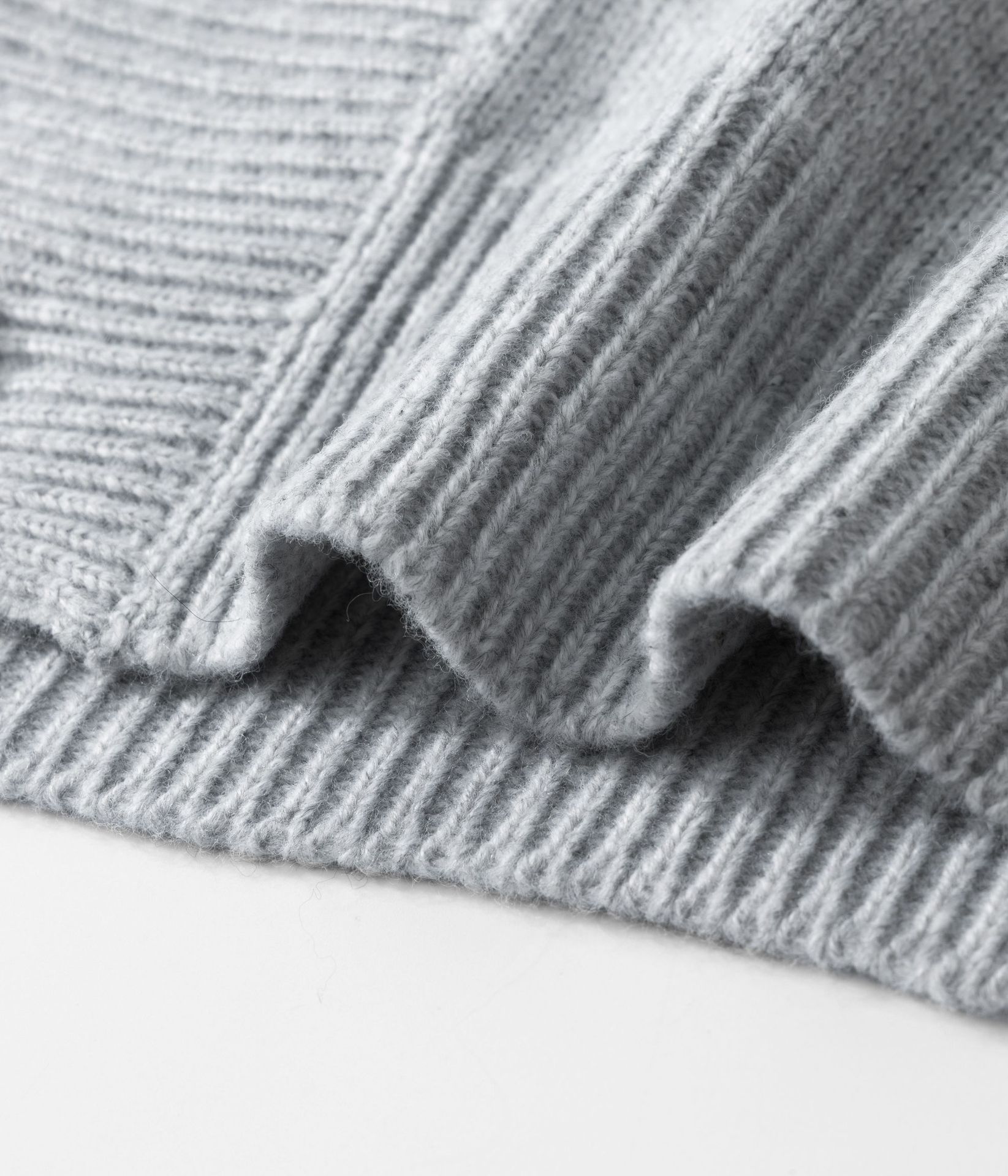 Men's Knit Cardigan Long Sleeve V-Neck Pocket Sweater Fall Winter Casual Coat Fashionable Overshirt Fashion Trends_viptrois.com