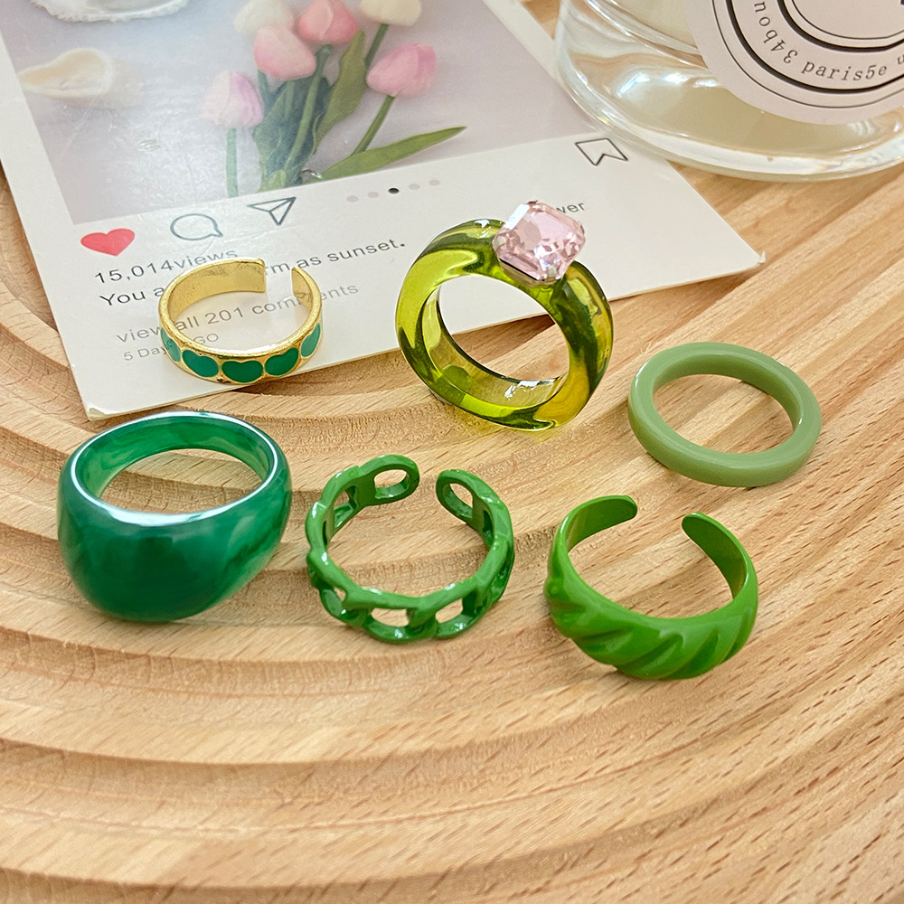New Retro Fashion Ring Set Version Creative Green Dripping Love Resin Ring 6-piece Set display picture 4