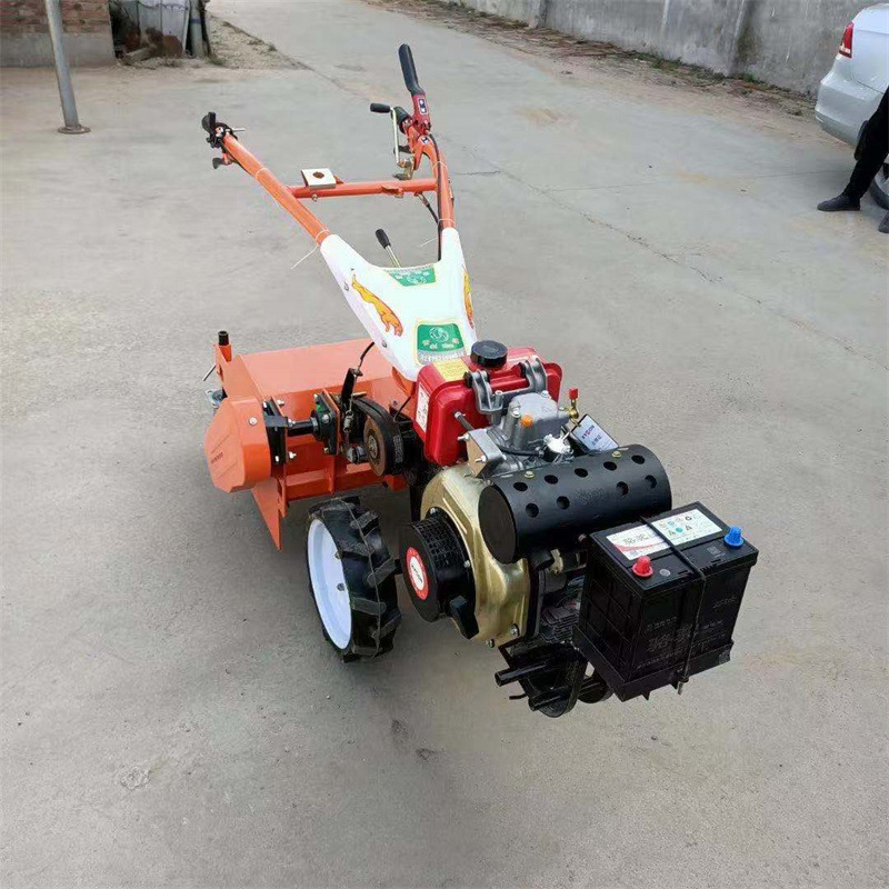 泰州大棚自走式旋耕锄草机松土机履带式开沟施肥回填除草机