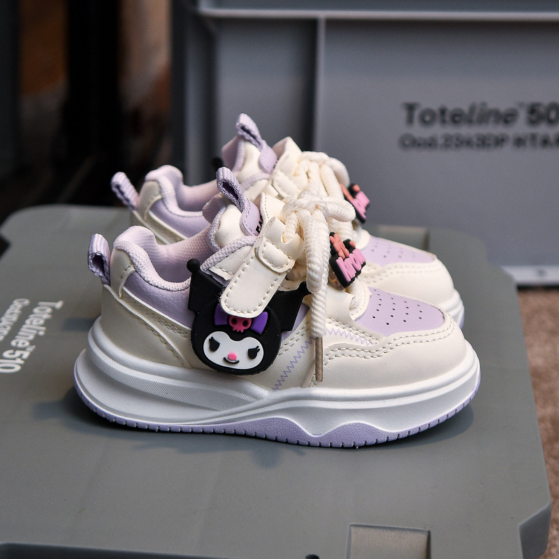2025 primavera y otoño nuevos zapatos de skate para niños zapatos deportivos de chicas zapatos de dibujos animados para niños transpirables con suela suave zapatos de estilo coreano versátiles