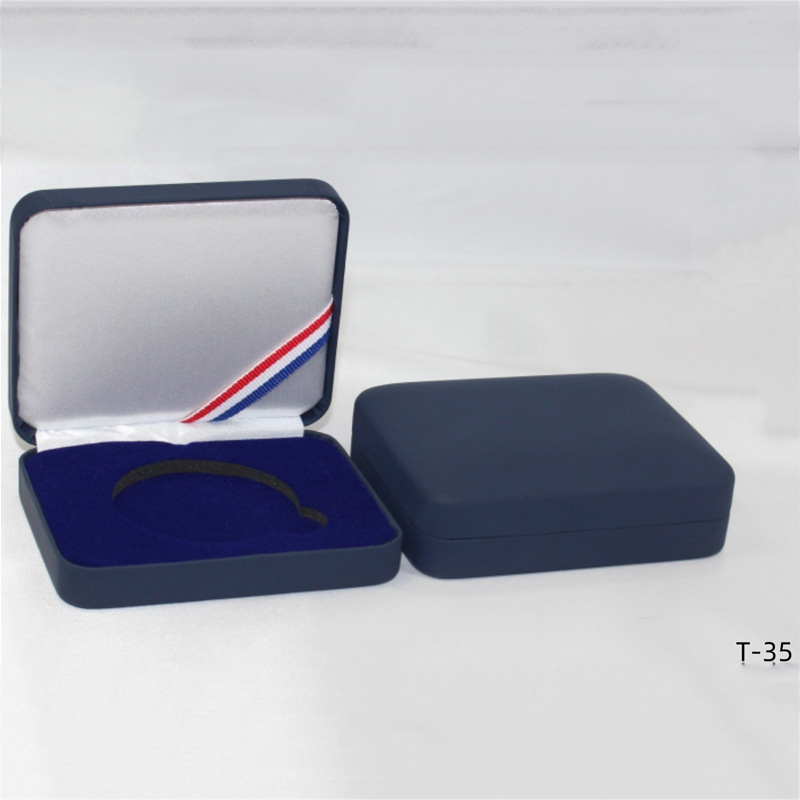 纪念币奖章钱币PU皮铁质包装盒圆形徽章金属礼品盒圆币首饰盒