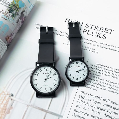 Quartz watches, large and small, student watches, simple digital dials