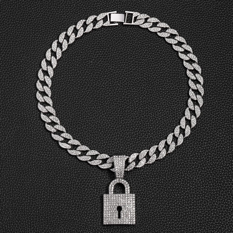 Asmeninis pilnas deimantinis rakto užrakto kūrybinių papuošalų vyriškas pankroko kubietiškas pakabukas-vėrinys_voghion.com