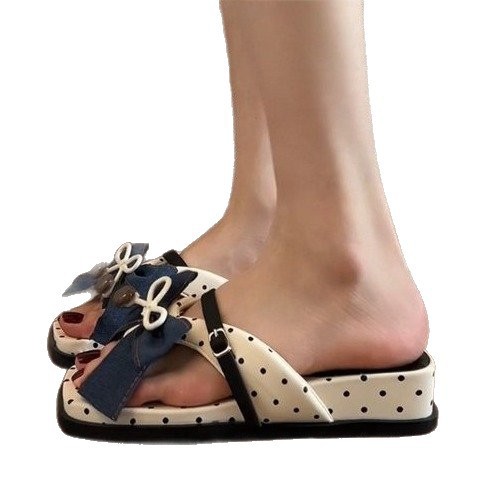Un botón dulce arco temperamento flip flops mujeres 2026 verano usar zapatillas de playa antideslizantes coreanas de fondo grueso