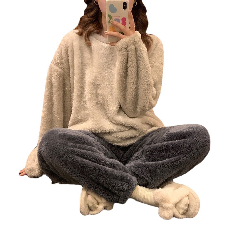 Invierno nuevo pijama de felpa de las mujeres de manga larga de color sólido simple engrosada coral fleece desgaste del hogar de dos piezas conjunto se puede usar fuera