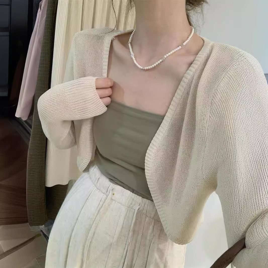 Short, loose-fitting, four-color sun-protective ice silk shawl, 2026 summer new style women's Korean fashion versatile slimming top