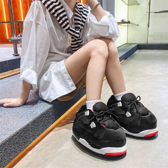 Invierno parodia aj cono coco zapatillas de algodón divertido interior pareja casero zapatos de felpa cálido rojo neto zapatos de algodón grande mujer