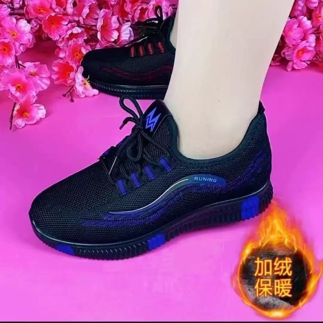 [Una cosa] invierno más calentamiento de terciopelo zapatos de mujer de suela suave zapatos de mujer zapatos de madre ligeros