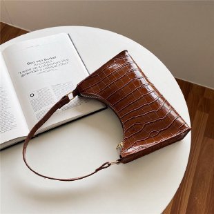 다크 다크 브라운