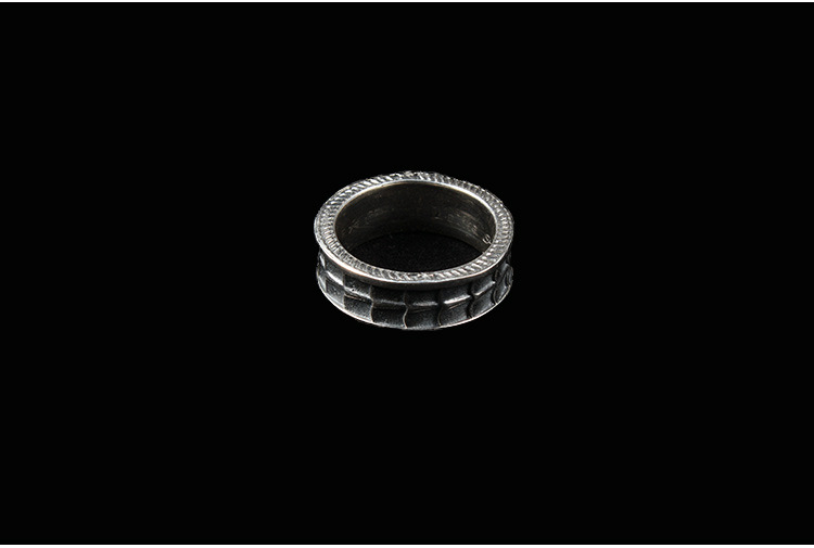 Vintage Designer Ring For Men Scale Pattern Handmade Silver Band_voghion.com