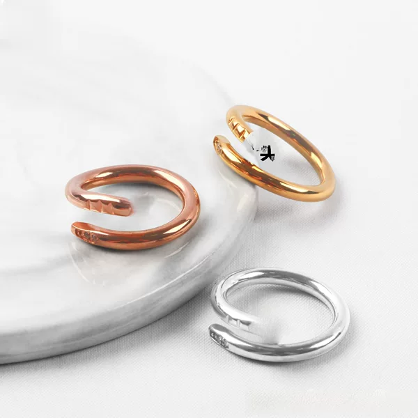 Three-Circle Full Diamond Ring with Titanium Steel Nail Design, with Diamonds or Without Diamonds, Gold Ring in Light Luxury Style, Direct Shipping for Live Sales, Stackable