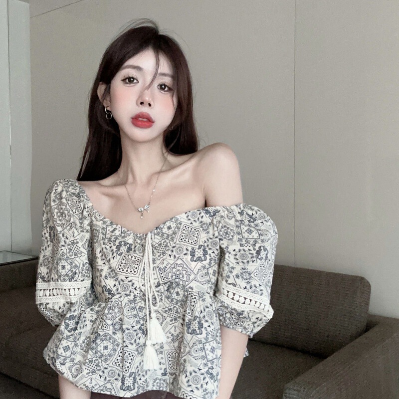 Ethnic Style Lace-up Retro Square Collar Elegant Puff Sleeve Elegant Summer French-style Waisted Short All-match Top for Women