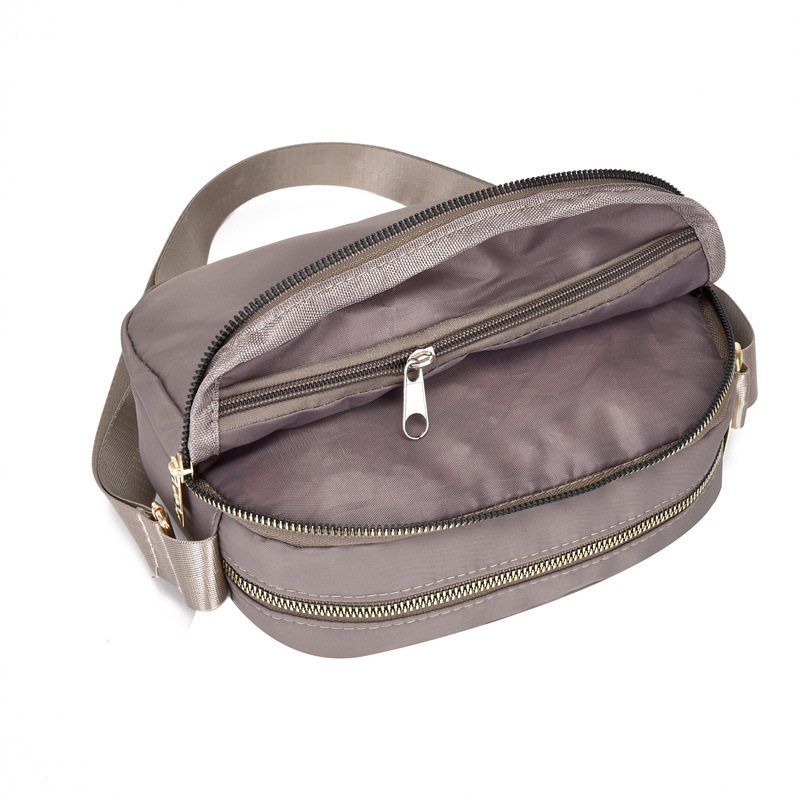 Bolsa de mensajero de tela Oxford para mujer 2023 nueva primavera de mediana edad para mujer bolsa de viaje de gran capacidad hombro nylon madre bolsa todo a juego