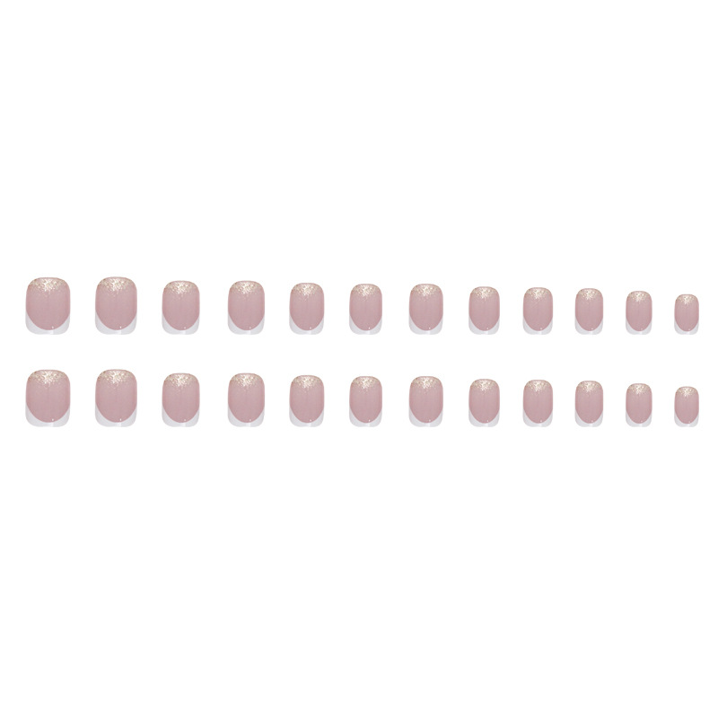Minimalistisch kort wit Frans sprankelend poederverbetering Pure Desire Instagram-stijlpatch Meisje draagt nagel_voghion.com