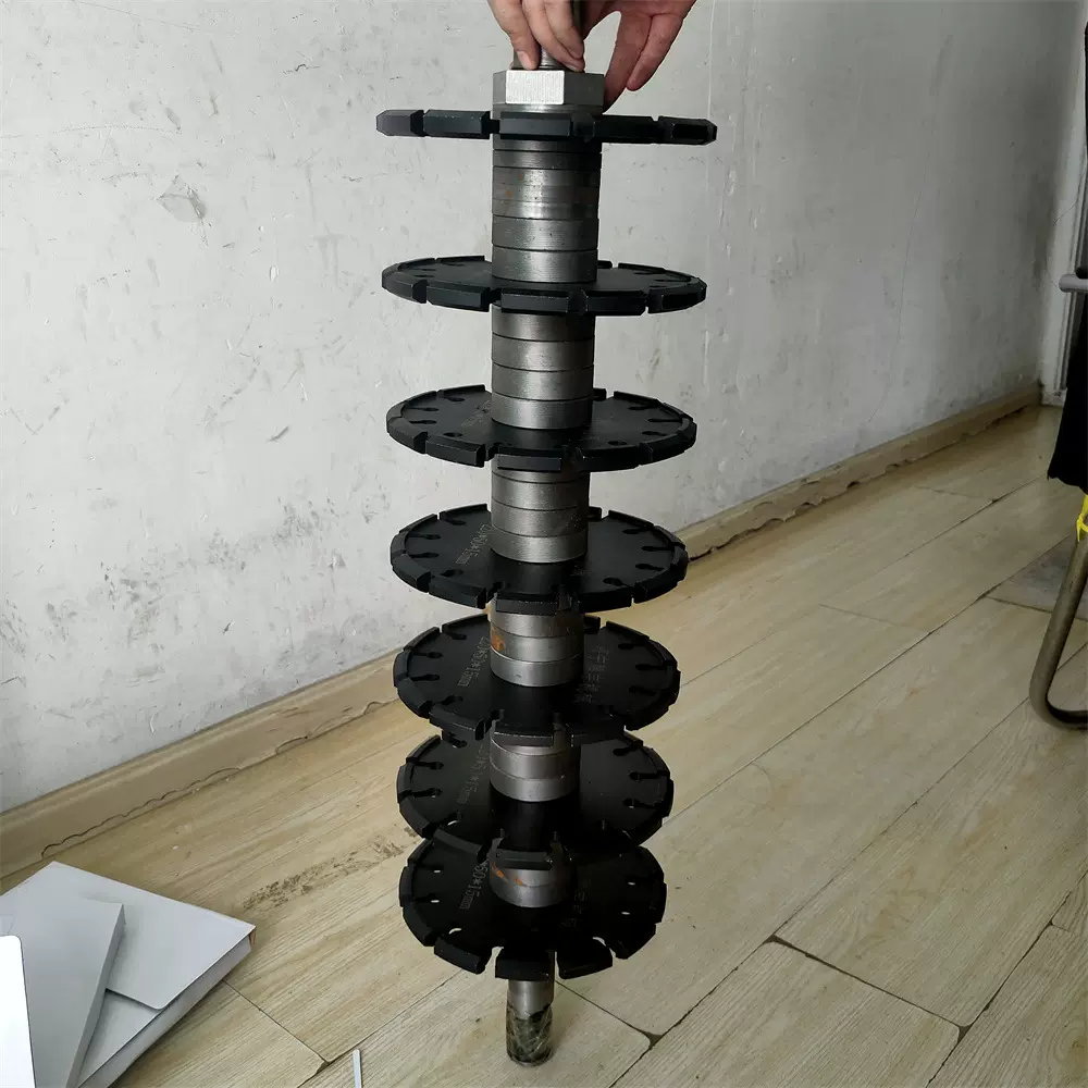 600型宽牛场用自行走刻槽机电动牧场拉槽机800宽柴油刻纹机开槽机