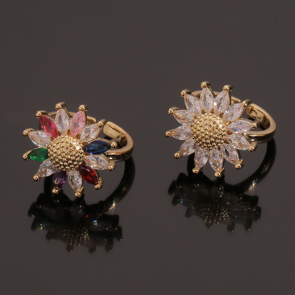 Fashion Flower Ring Micro-inlaid Zircon Copper Ring display picture 2