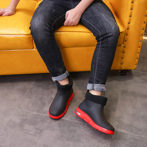 Anti-slip rain boots for men, summer fashionable waterproof shoes, men's rain boots, short water boots, mid-length kitchen rubber shoes, fishing car wash overshoes