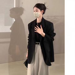 炸街黑色职业小西装外套女春秋2025新款韩系设计感小个子百搭西服