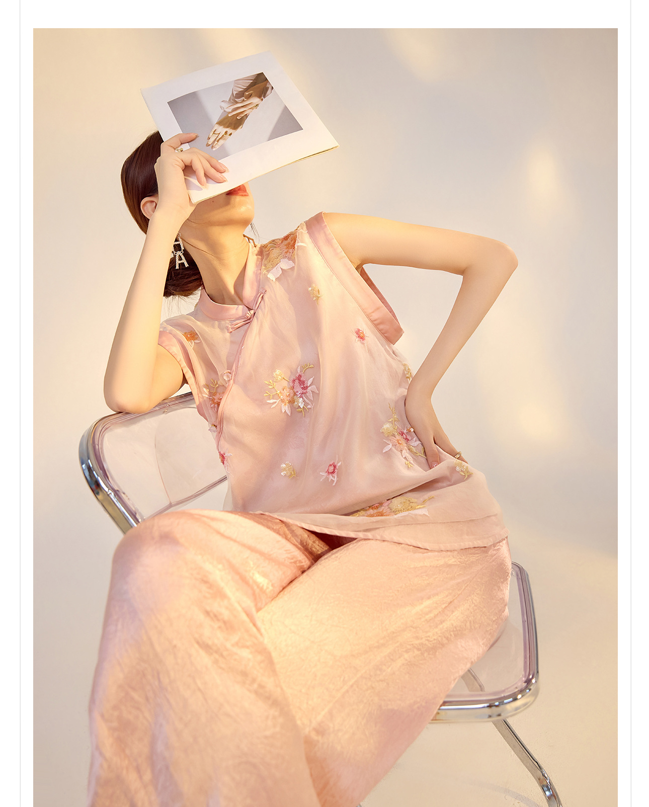 Áo vest lụa thêu hoa dành cho nữ — Màu hồng chi tiết 11