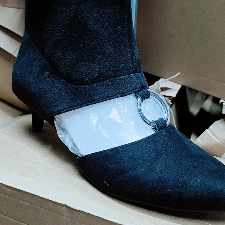 Весенние и летние новые женские туфли с заострением дикие сапоги на низком каблуке 40-43 большие размеры женские туфли