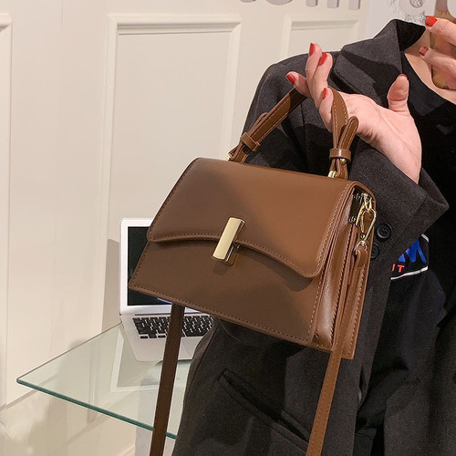 French niche fashion foreign style portable small square bag internet celebrity 2024 new spring women's shoulder crossbody armpit bag