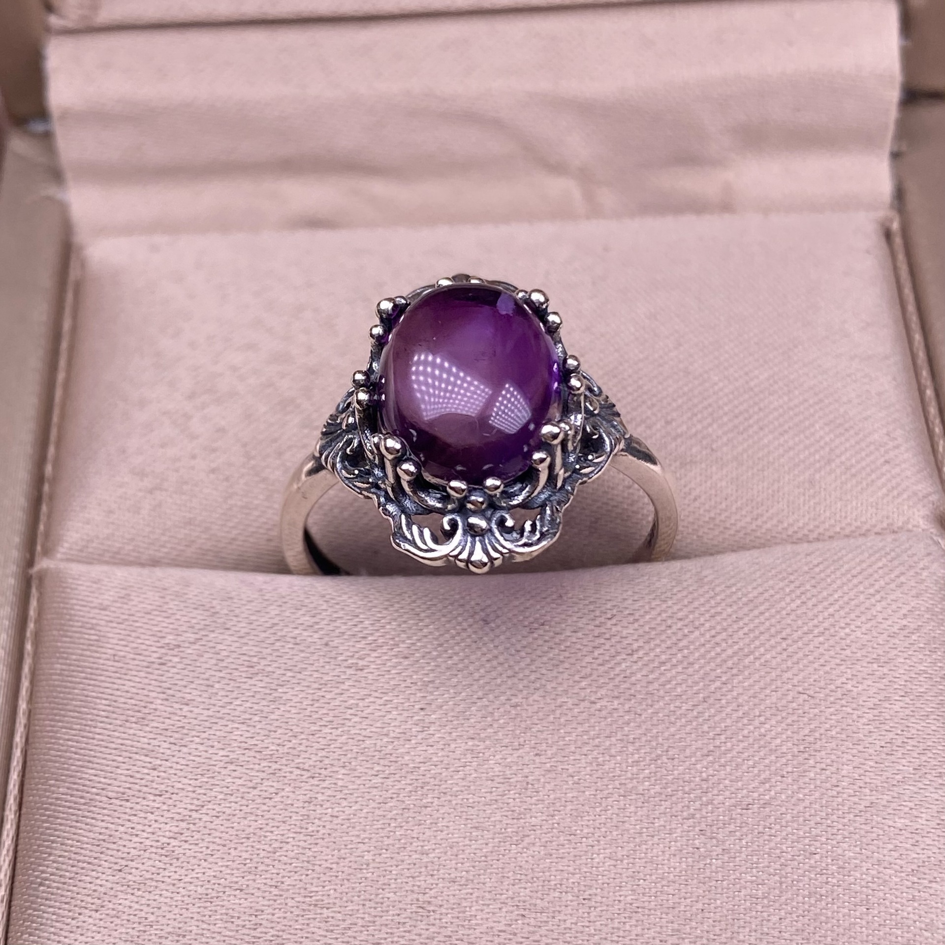 Bague vintage en argent thaï avec améthyste style népalais_voghion.com