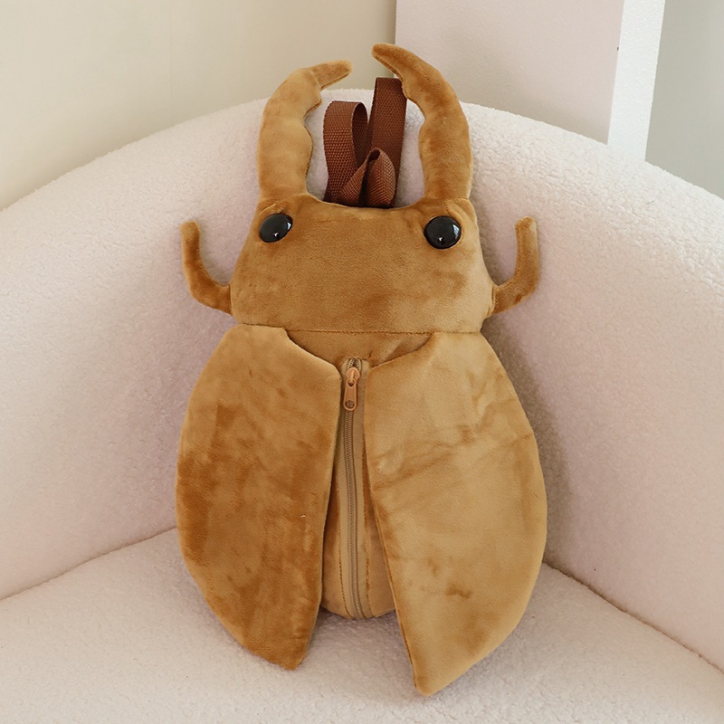 Cojín de peluche de escarabajo unicornio de peluche corto con relleno de algodón PP