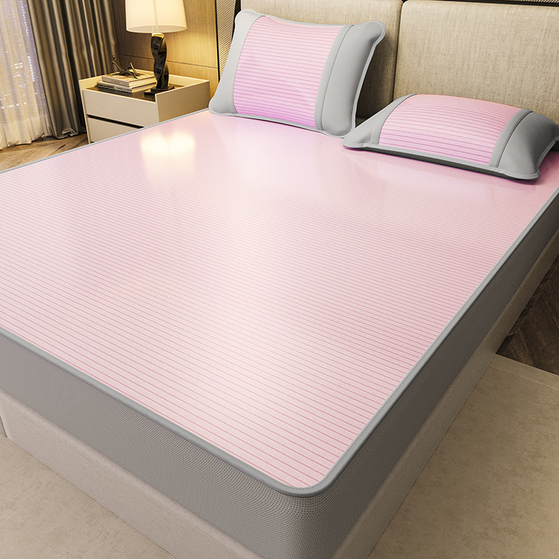 Nueva capa de cama de seda de hielo de verano de clase A 2025 nueva cubierta protectora de colchón todo incluido sábana cubierta de cama de tres piezas