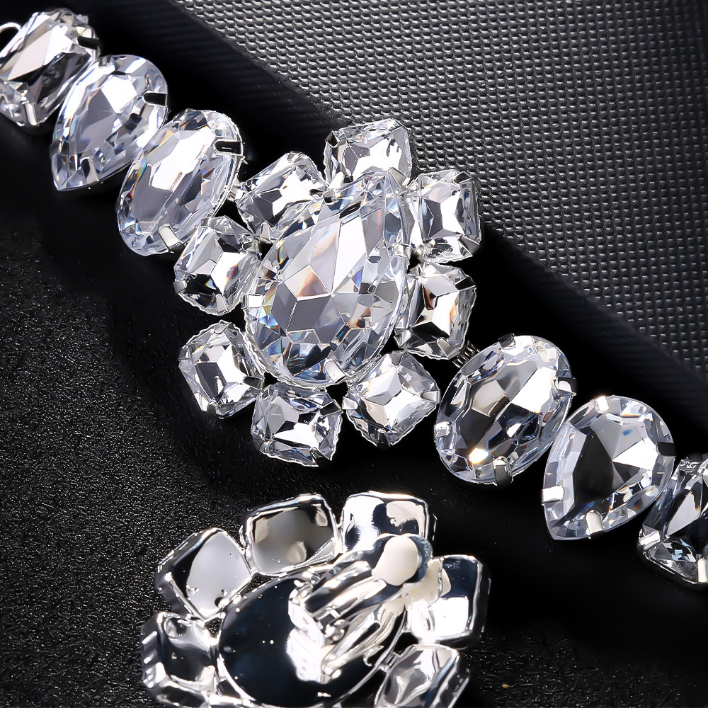 Europa y América sexy gota de agua conjunto de joyería temperamento diamante orejas accesorios de cadena de clavículas conjunto de joyería