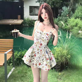 法式度假风甜美气质御姐修身显瘦碎花吊带蓬蓬裙收腰A字辣妹短裙
