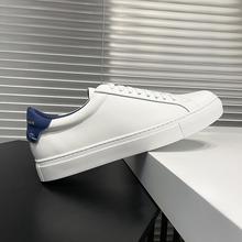 ŷ��վ������Ьƽ������С��Ь�����Լ�ٴ���Ƥ�������а�Ь��