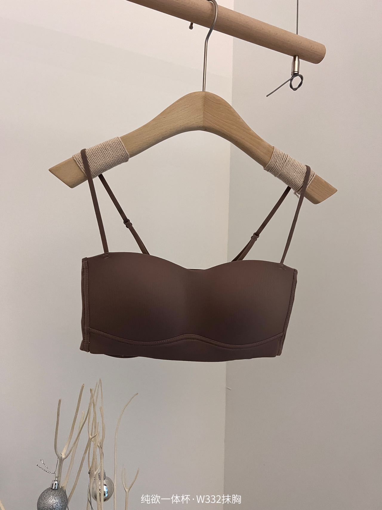 332 puro deseo fuera del hombro collar belleza espalda envuelta pecho chica Honda una taza anti-exposición ropa interior sexy delgada correa de hombro sujetador